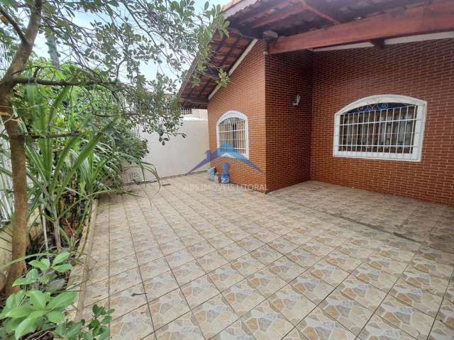 Casa com 2 dorms, Maracanã, Praia Grande - R$ 580 mil, Cod: 4874