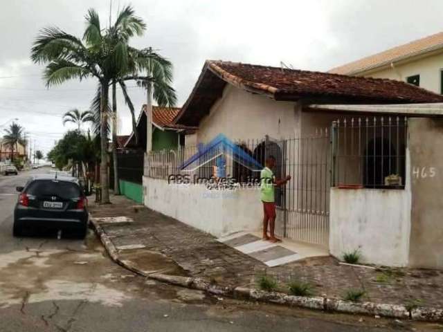 Casa de 2 dormitórios com suíte isolada no Maracanã em Praia Grande