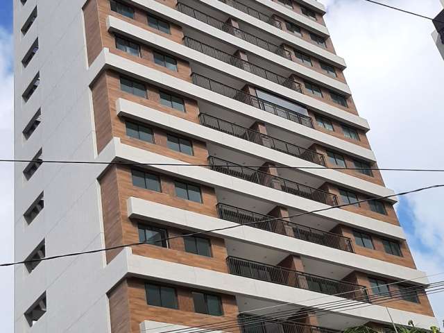 Apartamento no Meireles, próximo a Praia, Nascente, Andar Alto, Sala, Varandão, 03 quartos (02 Suites), Cozinha, Armários, 02 Vagas e Condominio c/ Lazer Completo.