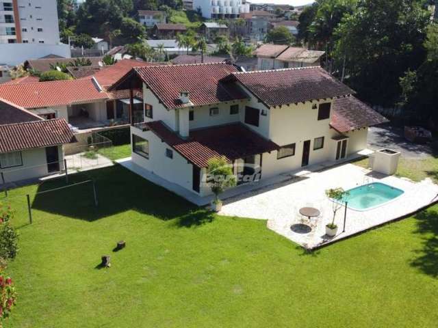 Casa com 3 quartos para alugar no Itoupava Norte, Blumenau , 325 m2 por R$ 6.500