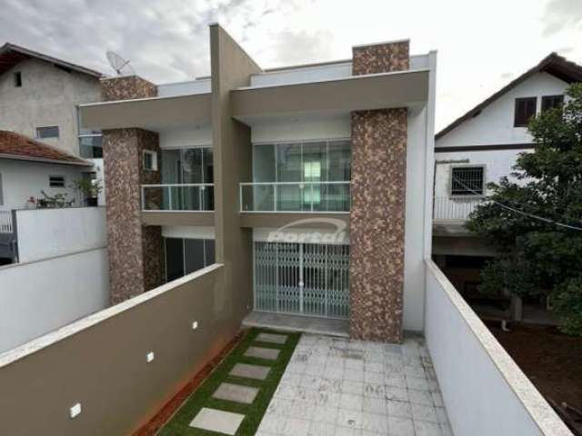 Casa com 2 quartos à venda no Centro, Penha , 125 m2 por R$ 999.000