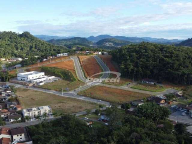 Terreno à venda no Itoupavazinha, Blumenau  por R$ 338.980