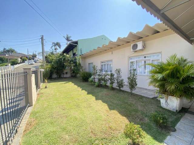 Casa com 3 quartos à venda em Água Verde, Blumenau , 180 m2 por R$ 650.000