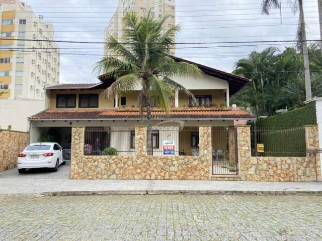 Casa com 4 quartos à venda na Vila Nova, Blumenau , 319 m2 por R$ 1.299.000
