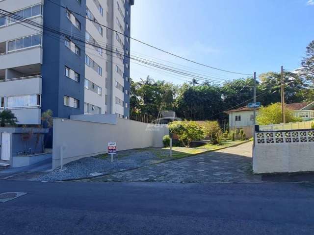 Terreno comercial à venda no Itoupava Norte, Blumenau  por R$ 700.000