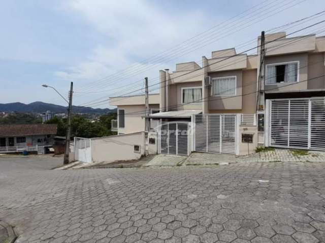 Casa com 2 quartos para alugar no Fortaleza, Blumenau , 65 m2 por R$ 1.900