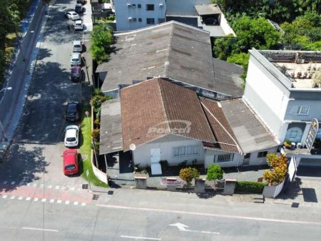 Casa com 3 quartos à venda no Vorstadt, Blumenau , 167 m2 por R$ 505.000