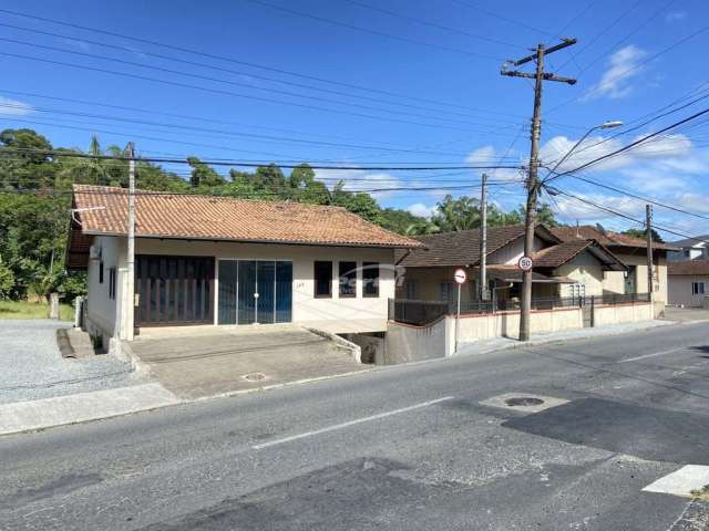 Casa com 2 quartos à venda no Itoupava Norte, Blumenau , 295 m2 por R$ 1.098.000