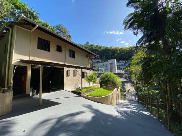 Casa com 4 quartos à venda no Velha, Blumenau , 138 m2 por R$ 600.000