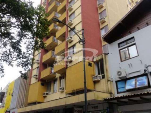 Apartamento com 3 quartos para alugar no Centro, Blumenau  por R$ 2.800