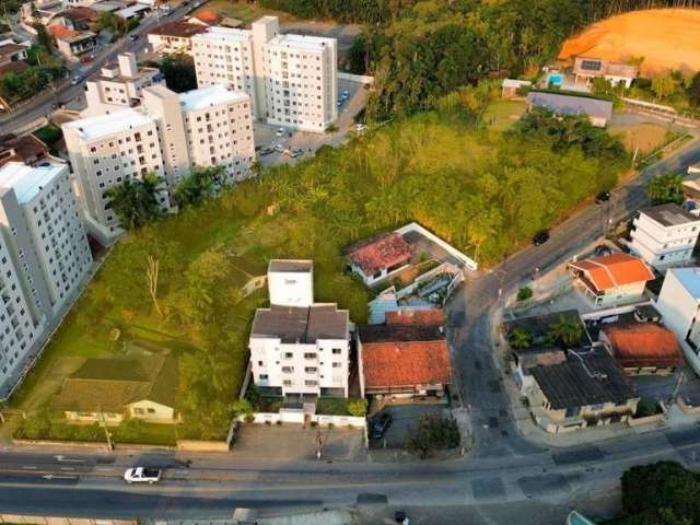 Terreno à venda em Água Verde, Blumenau  por R$ 4.452.000