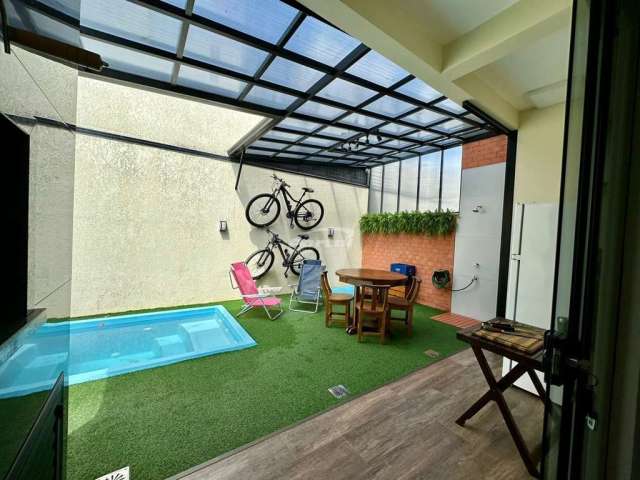 Casa com 3 quartos à venda no Itacolomi, Balneário Piçarras , 97 m2 por R$ 890.000