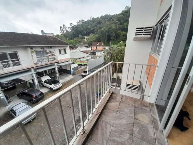 Apartamento com 2 quartos para alugar no Garcia, Blumenau , 70 m2 por R$ 1.750