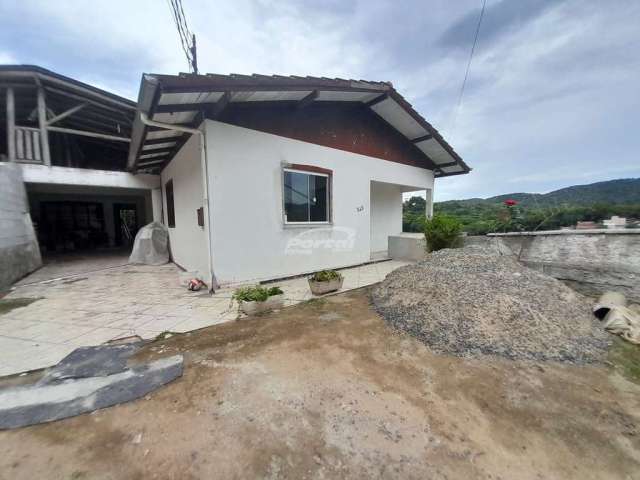 Casa com 2 quartos para alugar no Fortaleza, Blumenau , 55 m2 por R$ 1.450