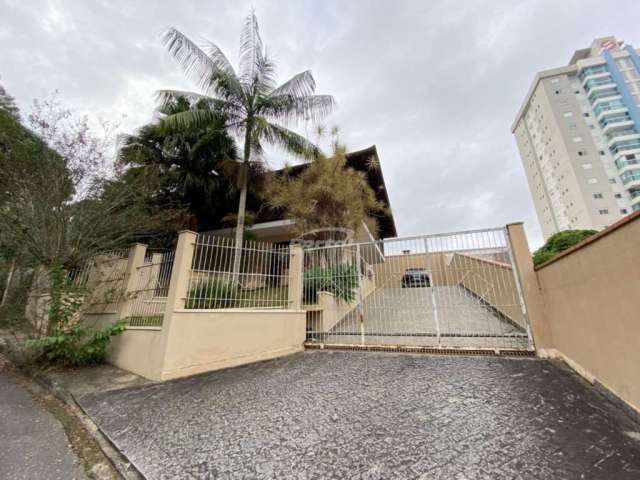 Casa com 3 quartos à venda no Itoupava Norte, Blumenau , 246 m2 por R$ 950.000