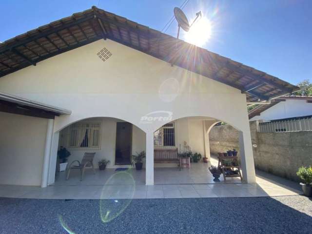 Casa com 3 quartos à venda no Itoupava Central, Blumenau , 152 m2 por R$ 600.000