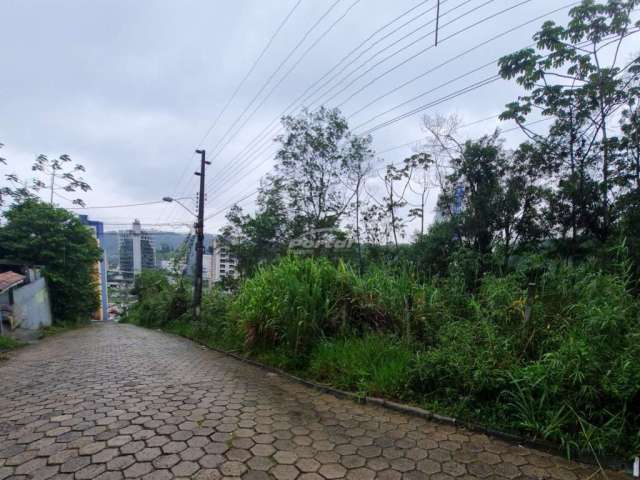 Terreno à venda no Garcia, Blumenau , 922 m2 por R$ 200.000