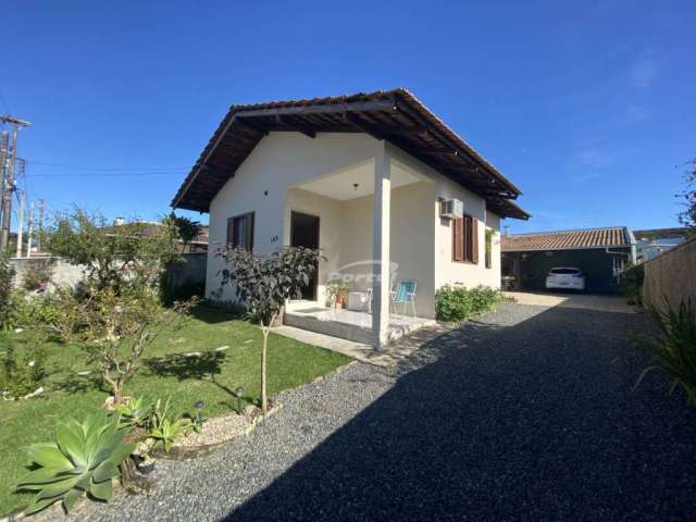 Casa com 3 quartos à venda no Santo Antônio, Balneário Piçarras , 140 m2 por R$ 760.000