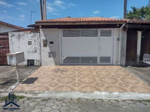 Casa à venda no bairro Jardim Jaqueira - Caraguatatuba/SP