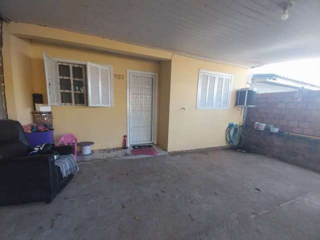 Casa com 2 quartos à venda na Osvaldo Linck, 523, Parque 35, Guaíba por R$ 260.000