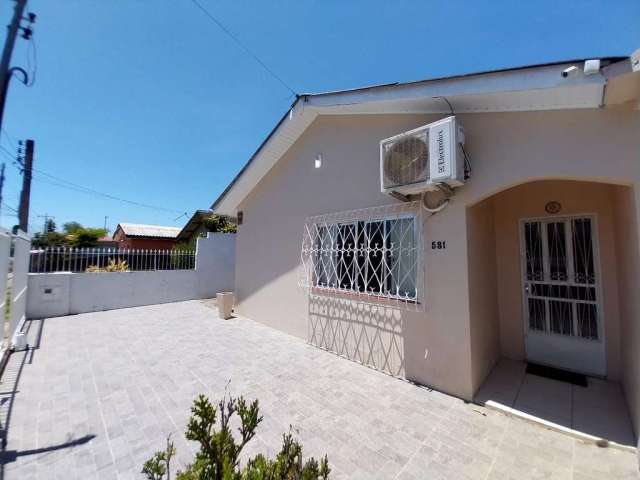 Casa com 3 quartos à venda na Aracaju, 581, Jardim Santa Rita, Guaíba por R$ 359.000