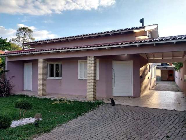 Casa com 3 quartos à venda na Ipiranga, 125, Alegria, Guaíba por R$ 590.000