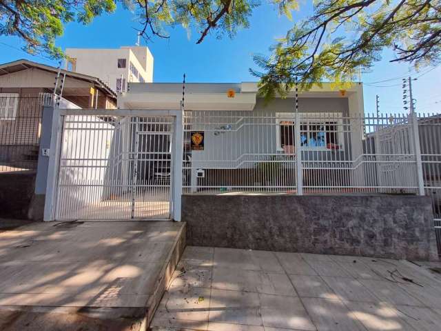 Casa com 2 quartos à venda na Cesar Verdi, 505, Morada da Colina, Guaíba por R$ 1.290.000