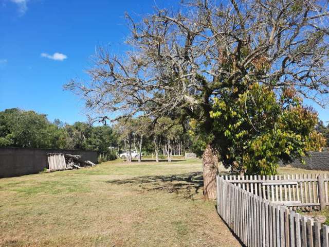 Terreno à venda na D, Vila Pedras Brancas, Guaíba por R$ 180.000