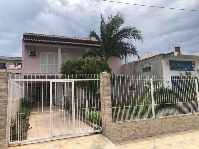 Casa com 3 quartos à venda na Aparício Castro, 69, Morada da Colina, Guaíba por R$ 850.000