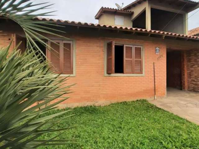 Casa com 3 quartos à venda na Avenida Dona Frutuosa, 1171, Coronel Nassuca, Guaíba por R$ 450.000