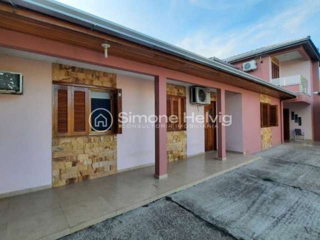 Casa com 3 quartos à venda na Arnaldo Tolotti, 23, Engenho, Guaíba por R$ 580.000