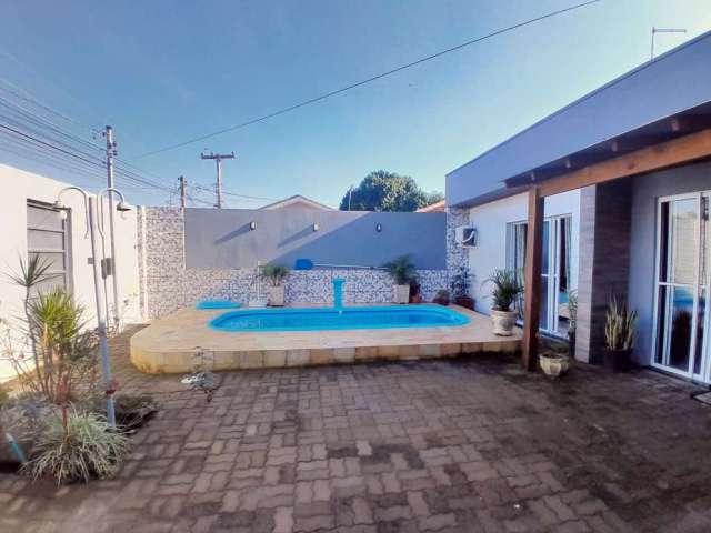 Casa com 3 quartos à venda na Avenida Assis Brasil, 631, Flórida, Guaíba por R$ 550.000