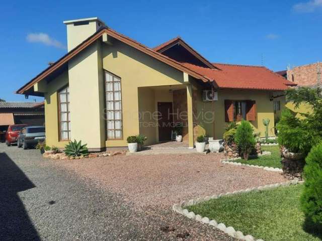 Casa para Venda em Guaíba, Alegria, 3 dormitórios, 1 suíte, 3 banheiros, 3 vagas