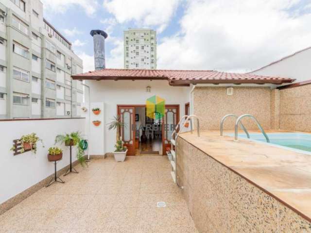 Apartamento de cobertura com 2 dormitórios no bairro Petrópolis