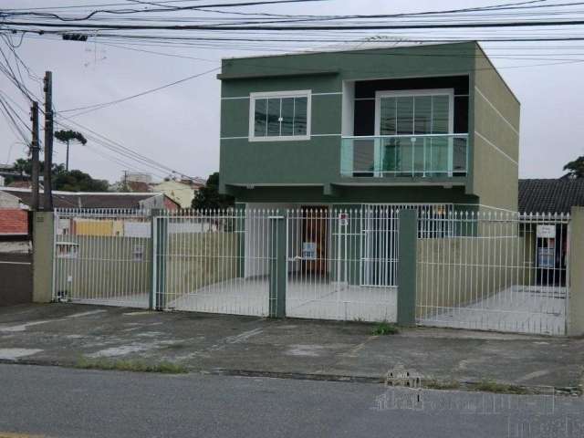 Sobrado com 3 quartos  para alugar, 110.00 m2 por R$2800.00  - Xaxim - Curitiba/PR