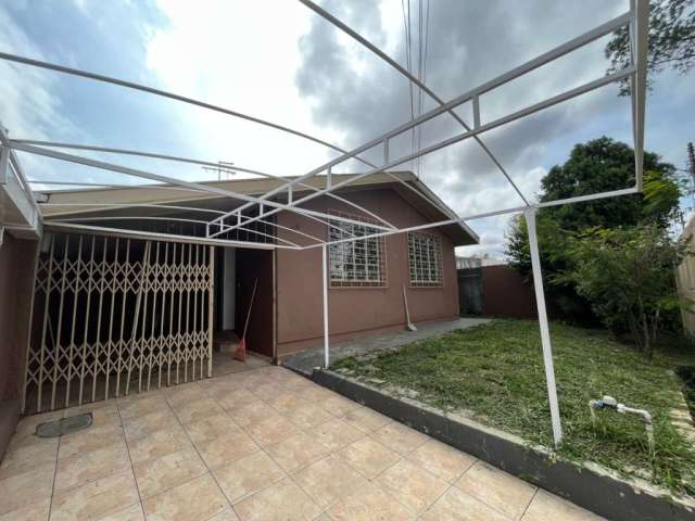 Casa Residencial com 4 quartos  para alugar, 130.00 m2 por R$2900.00  - Boqueirao - Curitiba/PR