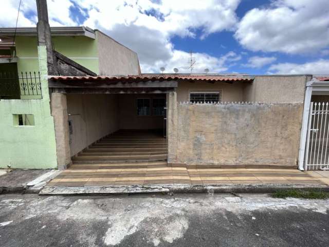 Casa Residencial com 4 quartos  para alugar, 50.00 m2 por R$1800.00  - Boqueirao - Curitiba/PR