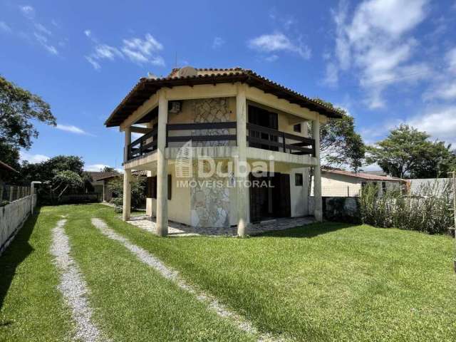 Casa / Sobrado para Venda em Itapoá, Praia das Palmeiras, 3 dormitórios, 1 suíte, 4 banheiros, 4 vagas