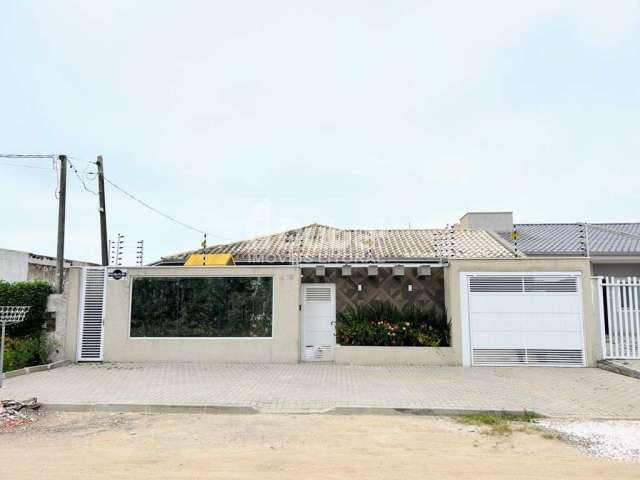 Casa para Venda em Guaratuba, Nereidas, 3 dormitórios, 2 suítes, 2 banheiros, 3 vagas