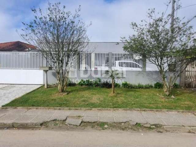 Casa para Venda em Guaratuba, Piçarras, 3 dormitórios, 1 suíte, 1 banheiro, 5 vagas