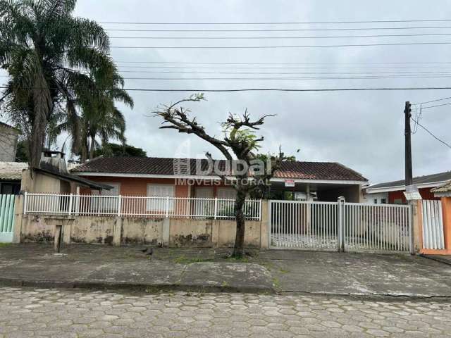 Casa para Venda em Guaratuba, Brejatuba, 3 dormitórios, 1 banheiro, 3 vagas