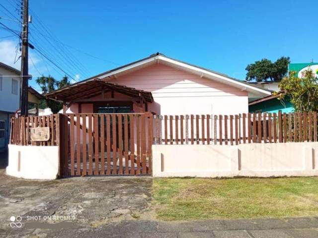 Casa para Venda em Guaratuba, Centro