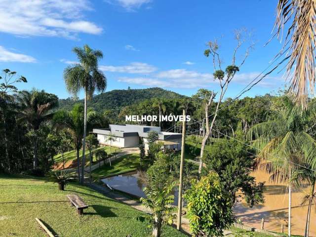 Sítio a venda com 26.000 m² no Bairro Rio do Meio em Camboriú - SC