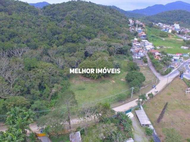 Terreno á venda na Av. Santo Amaro localizada em Camboriú