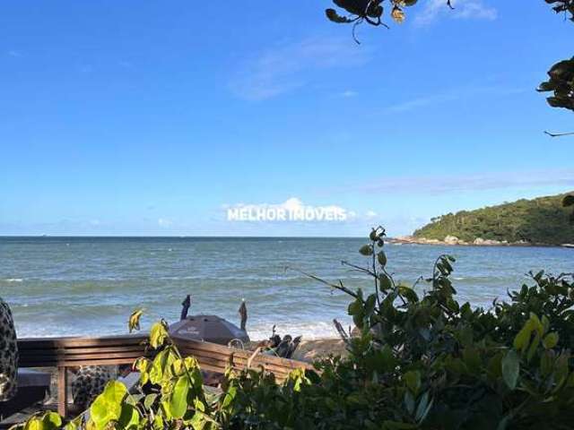 Terreno com  rua asfaltada á venda na praia de Taquaras em Balneário Camboriú