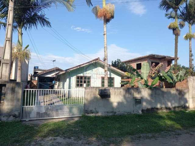 Casa com terreno de 360m² em Itapema do Norte