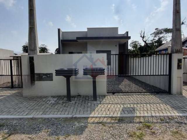 Casa Isolada com 1 suite + 2 dormitórios Baln. São José - Itapoá