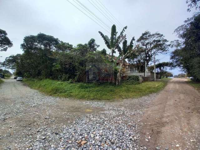 Terreno de Esquina a 600 metros da praia Cambijú