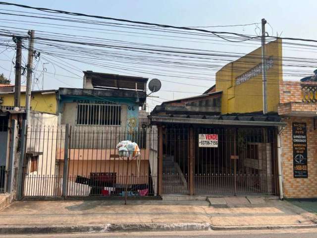 Casas com ponto comercial em excelente localização