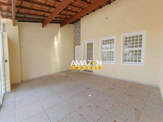 Casa com 3 dormitórios à venda, 95 m² por R$ 490.000,00 - Centro - Taubaté/SP